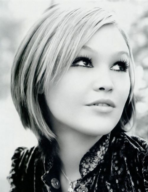 10 Best Bob Hairstyles for Thick Hair -1