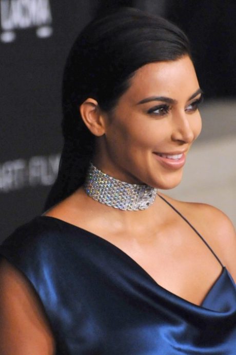 Kim Kardashian Hairstyles_06